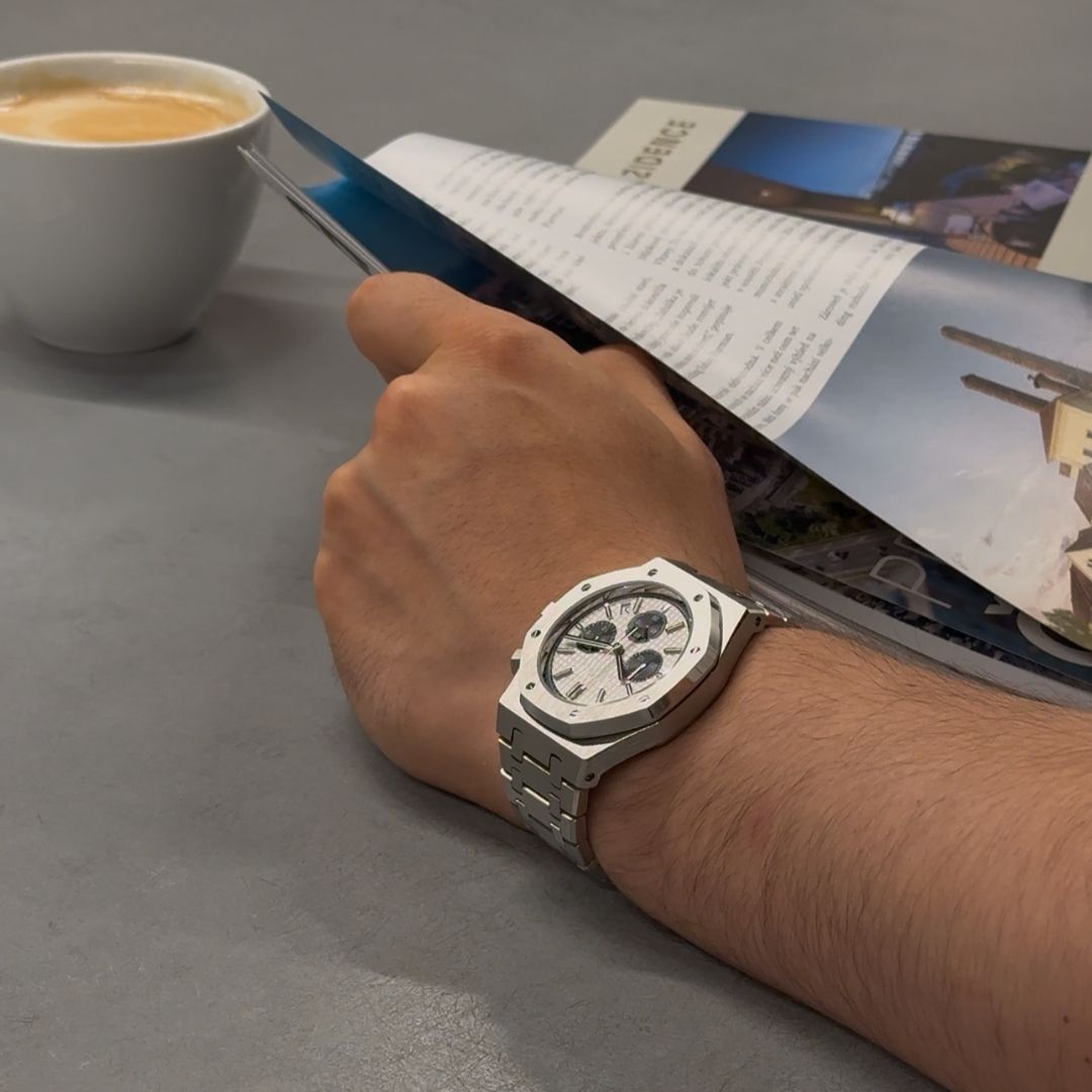 Royal Seikoak Chrono Panda | HW Design