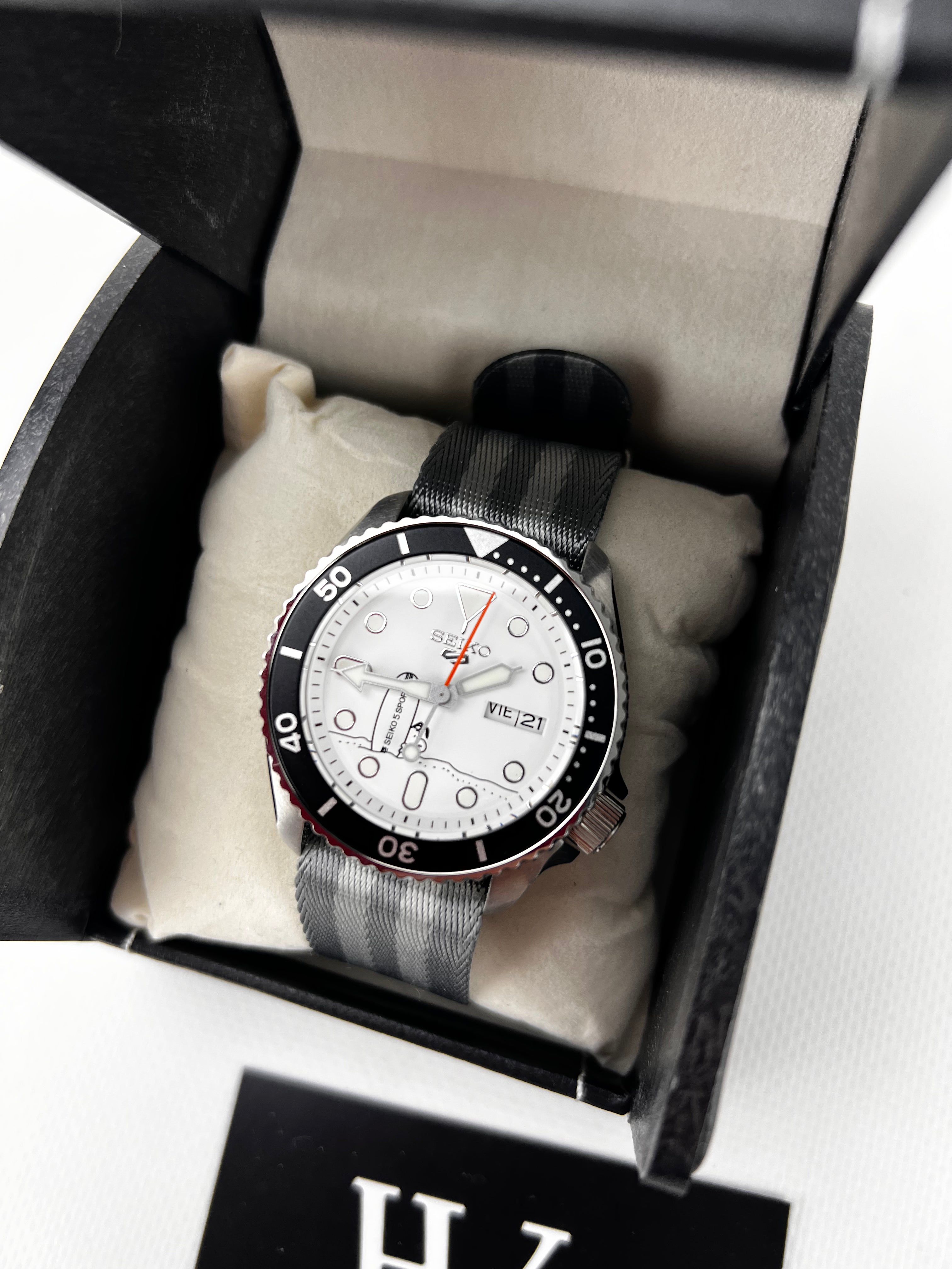 SKX 007 White Snoopy | HW Design
