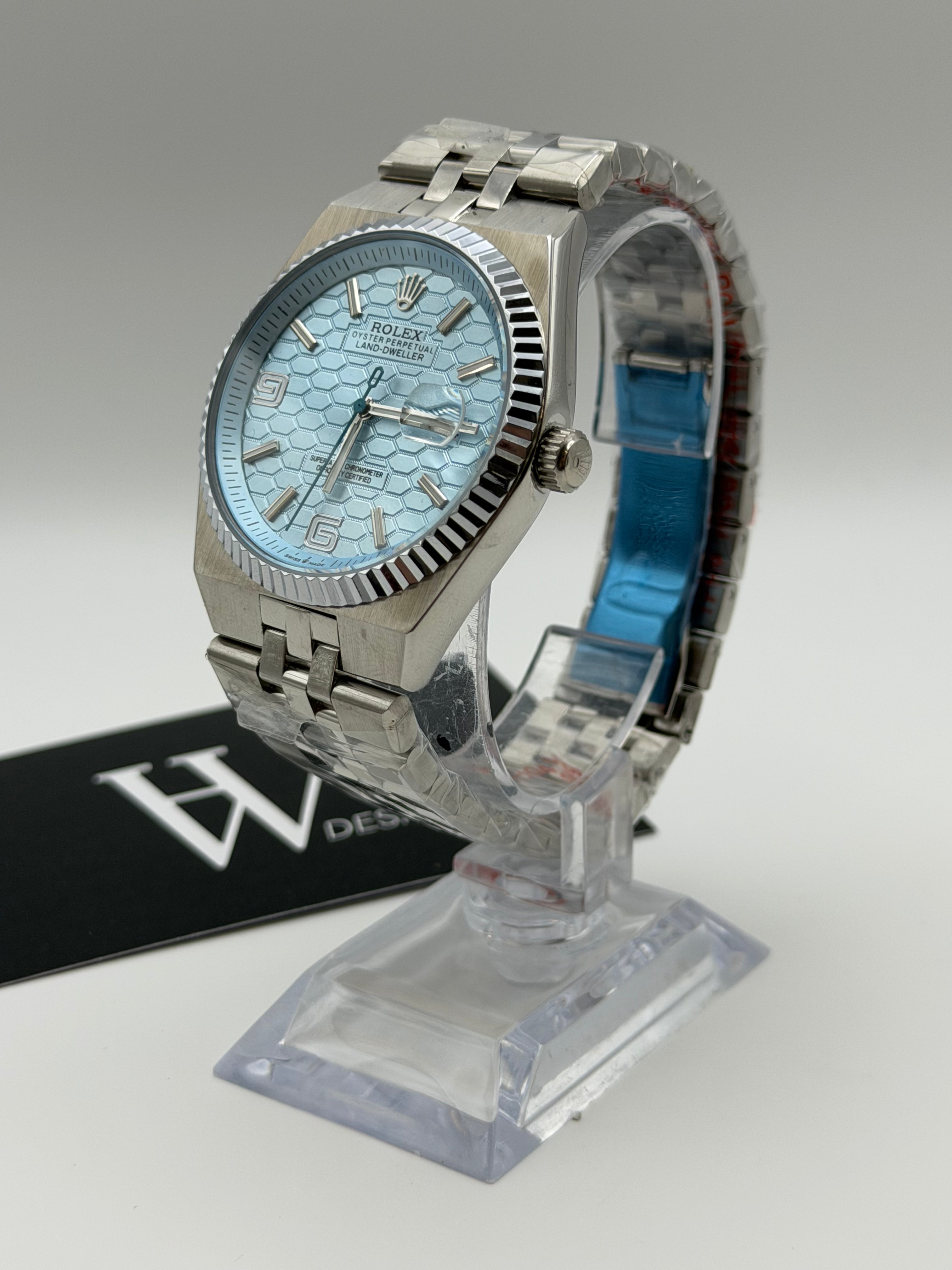 LandDweiko Ice Blue | HW Design