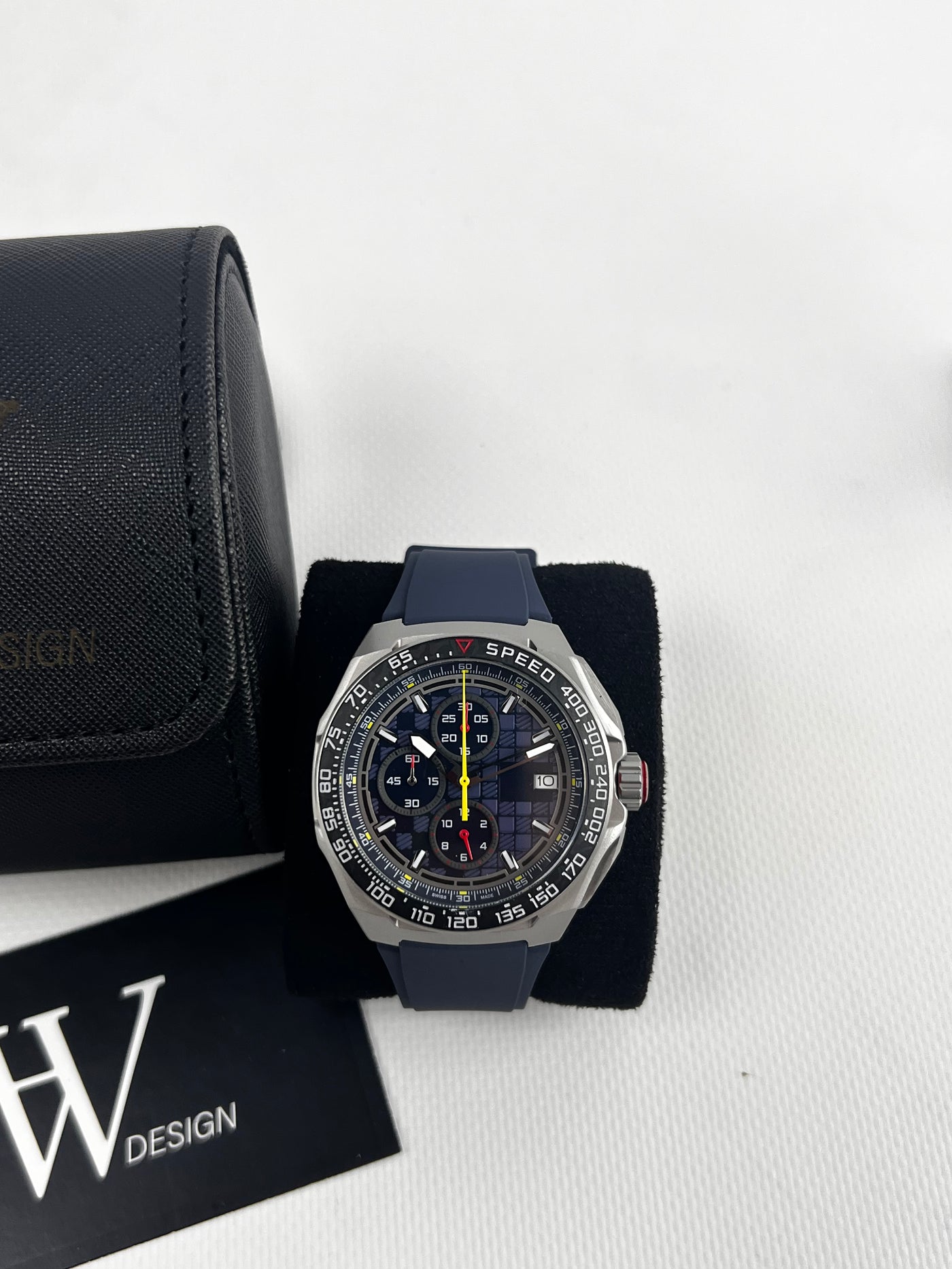 Tag Heuko Formula 1 chronograph Oracle x Red Bull Racing de HW Design, cronógrafo deportivo de 42 mm con caja de acero 316L y cristal de zafiro