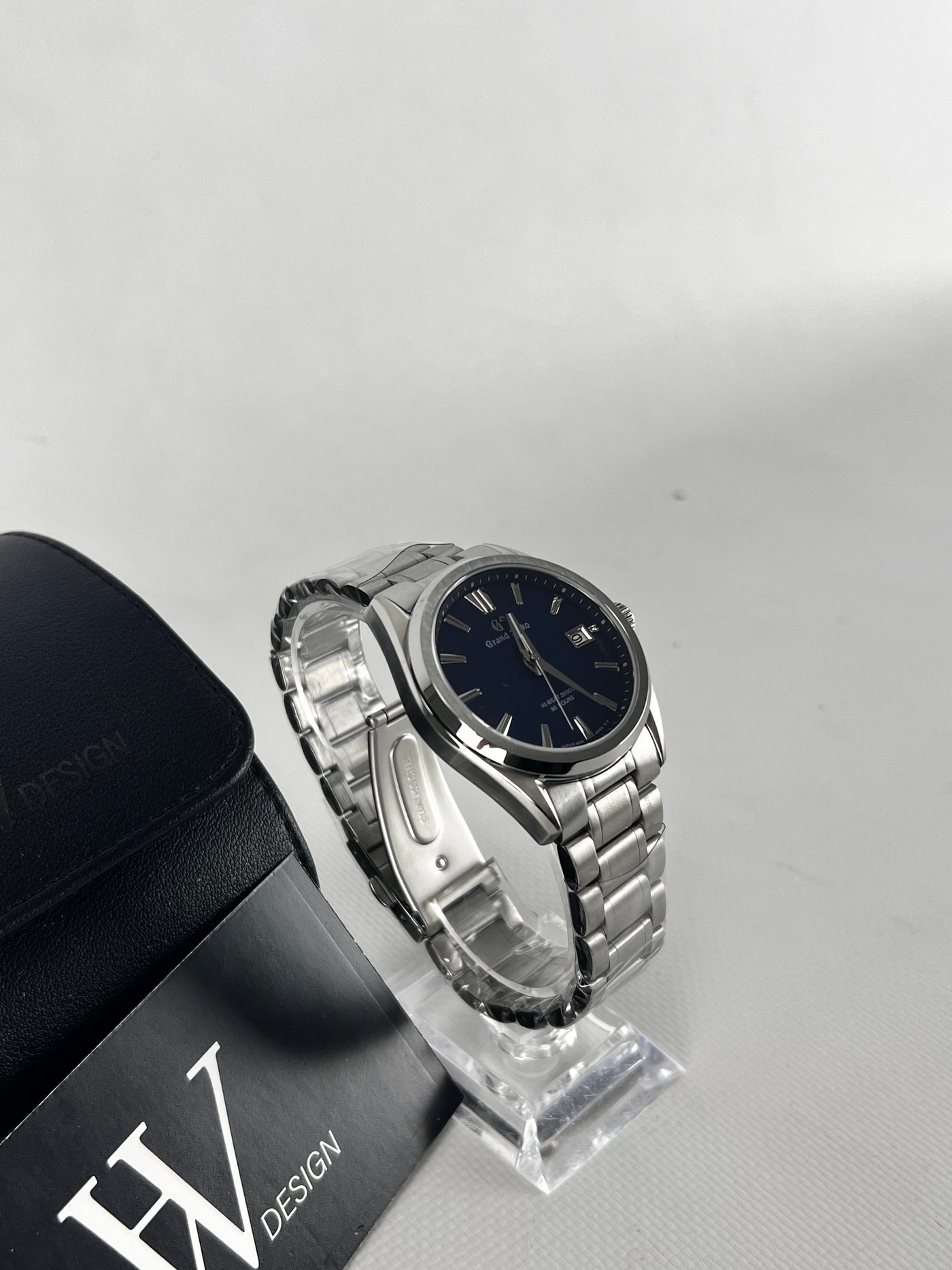 GS Spring Drive Blue de HW Design, reloj de vestir de 39,5 mm con esfera azul, caja de acero 904L y cristal de zafiro