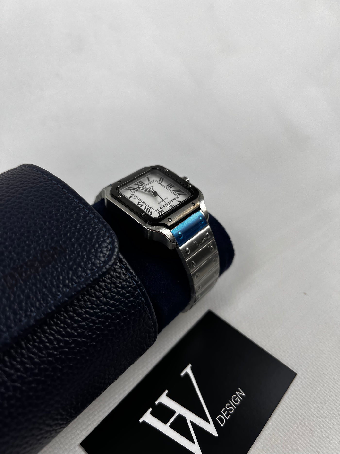 Sankos Panda de HW Design, reloj cuadrado de vestir de 38 mm con esfera blanca, caja de acero 316L y cristal de zafiro