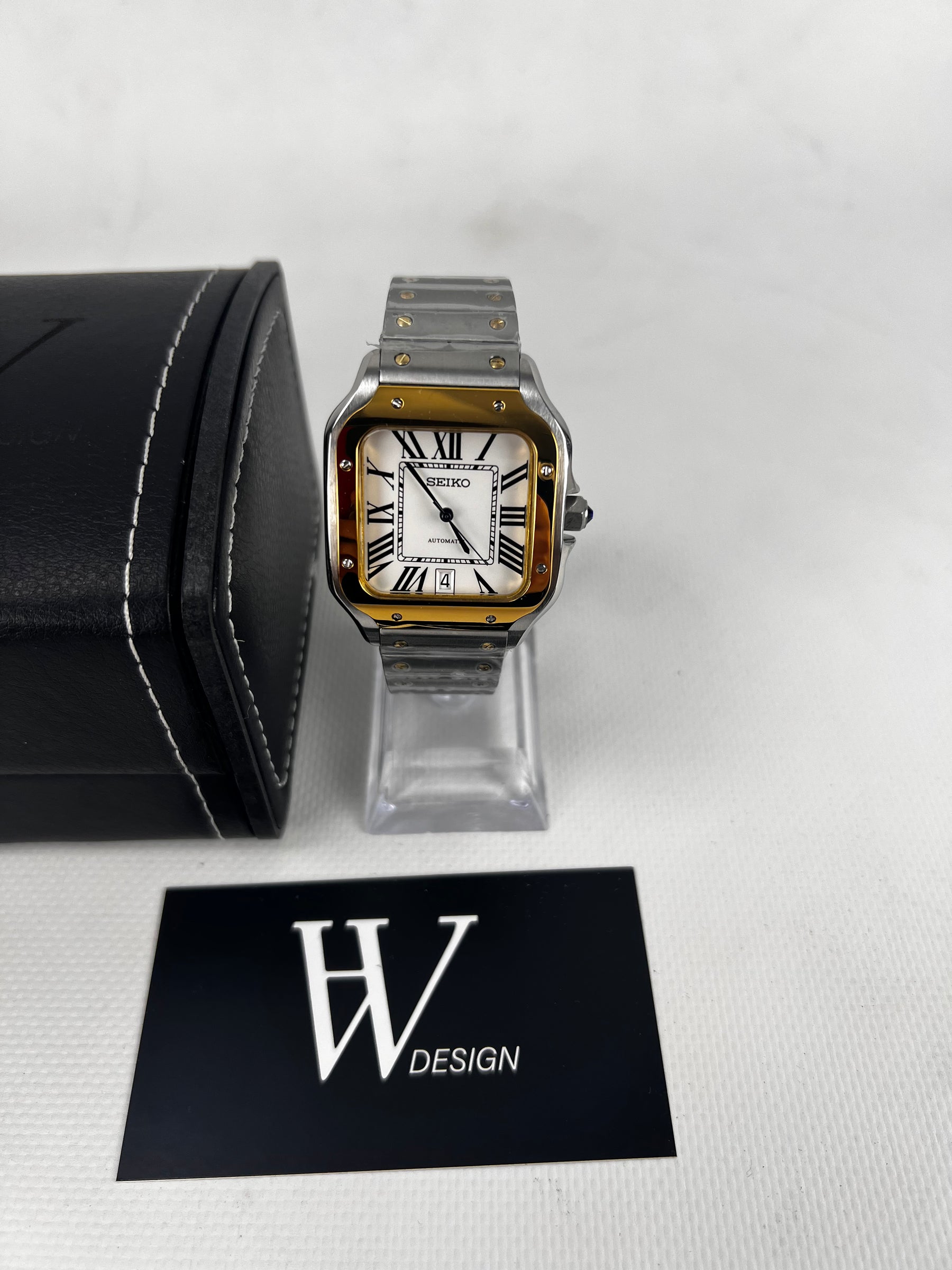 Sankos Two tones de HW Design, reloj cuadrado de vestir de 38 mm bicolor en acero y oro, con cristal de zafiro