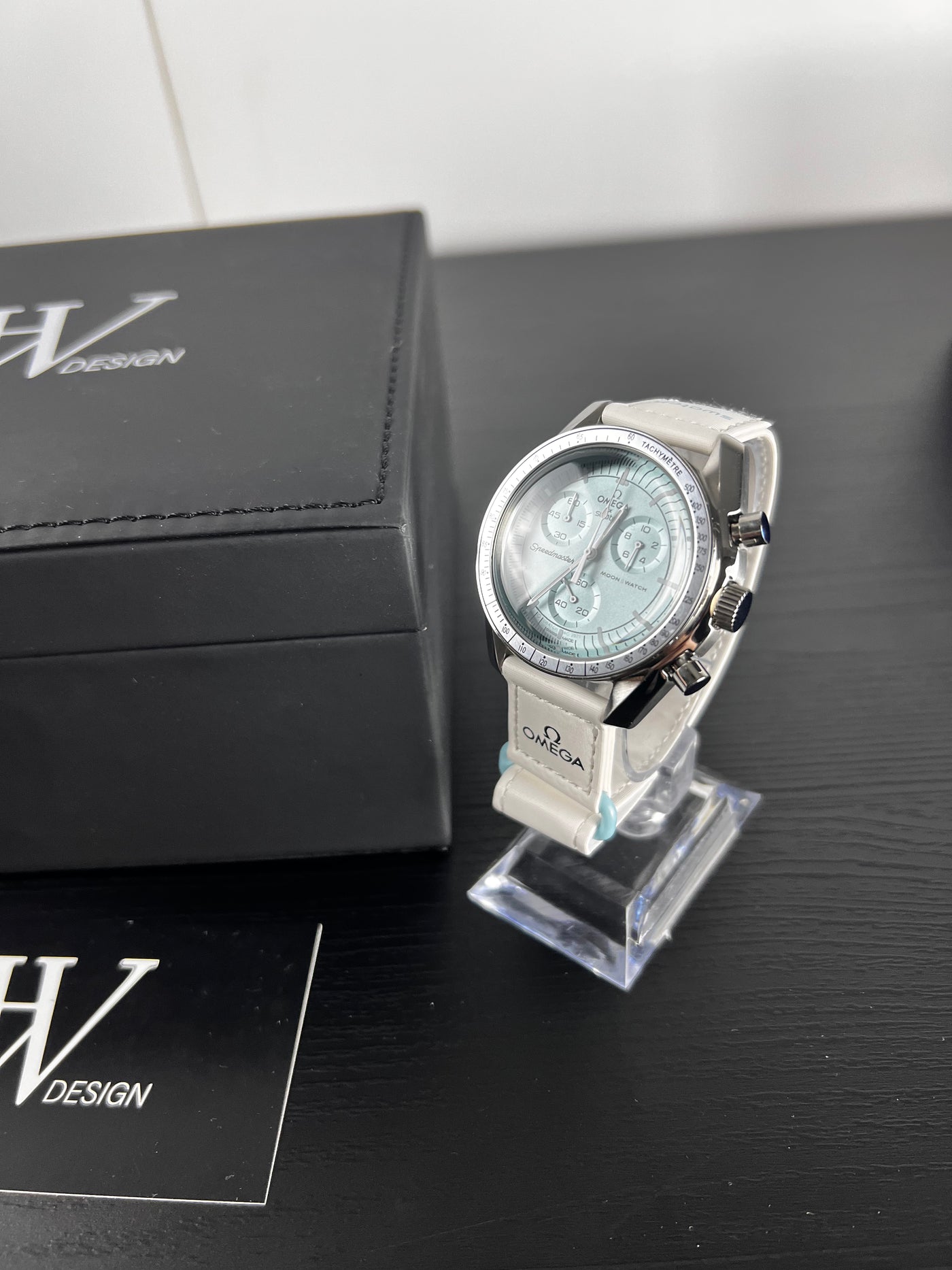 Omega x Swatch Mission to Uranus Steel mod de HW Design, cronógrafo de 42 mm con esfera verde, caja de acero 316L y cristal de zafiro