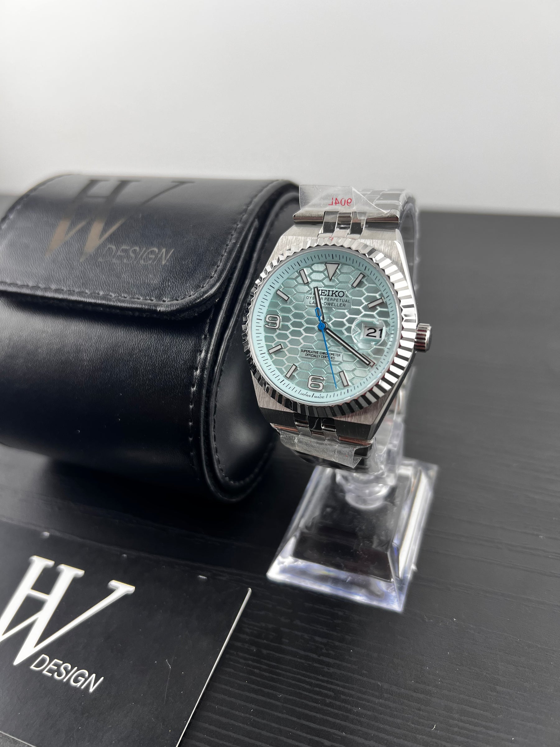 LandDweiko Ice Blue de HW Design, reloj de vestir de 36 o 39 mm con esfera azul, caja de acero 316L y cristal de zafiro