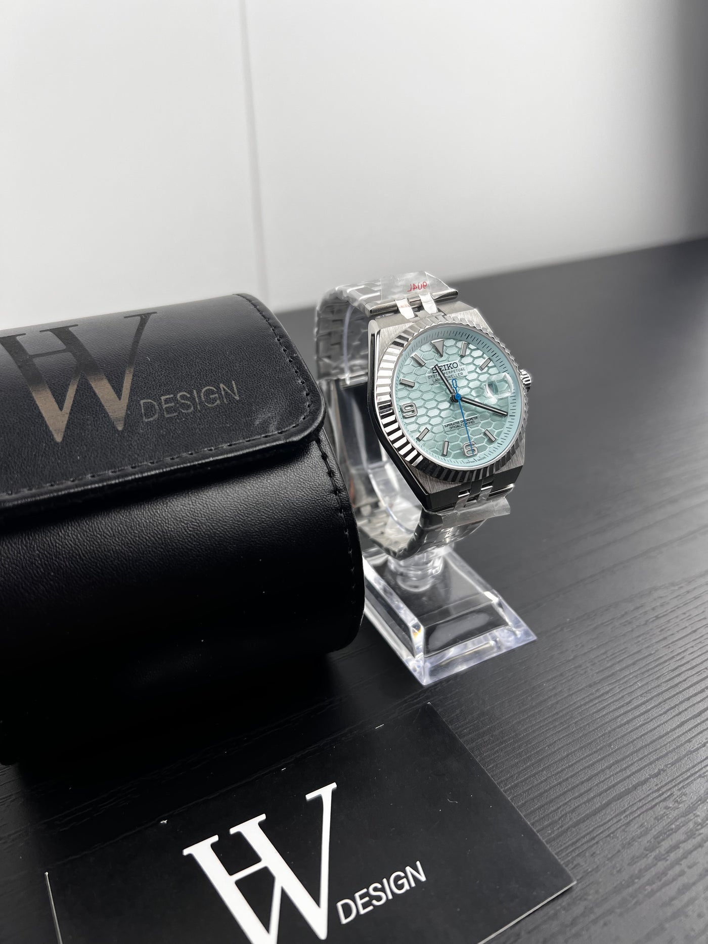 LandDweiko Ice Blue de HW Design, reloj de vestir de 36 o 39 mm con esfera azul, caja de acero 316L y cristal de zafiro