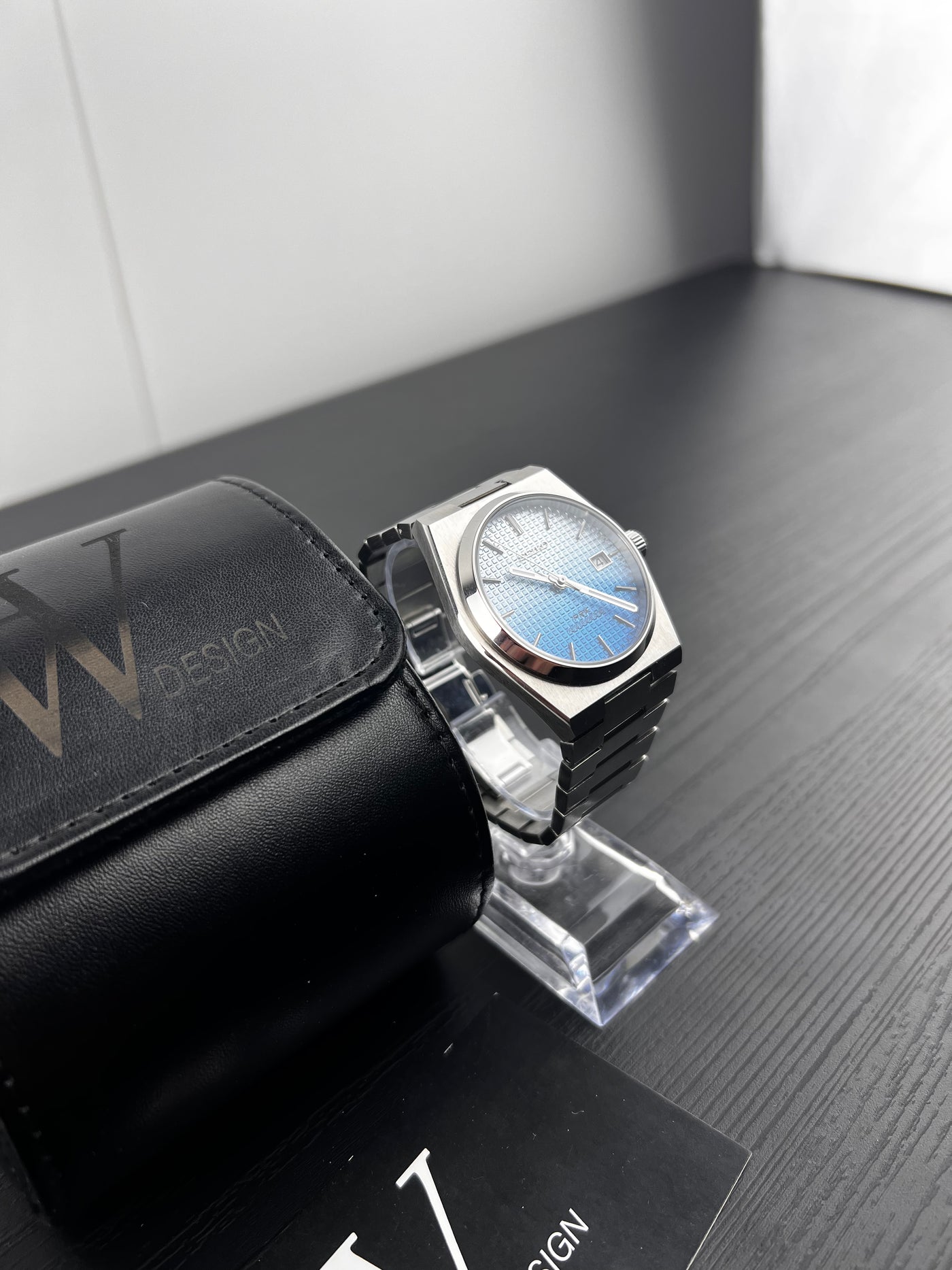 Tissko PRX Blue Degradé de HW Design, reloj de caja integrada de 40 mm con esfera azul, acero 316L y cristal de zafiro