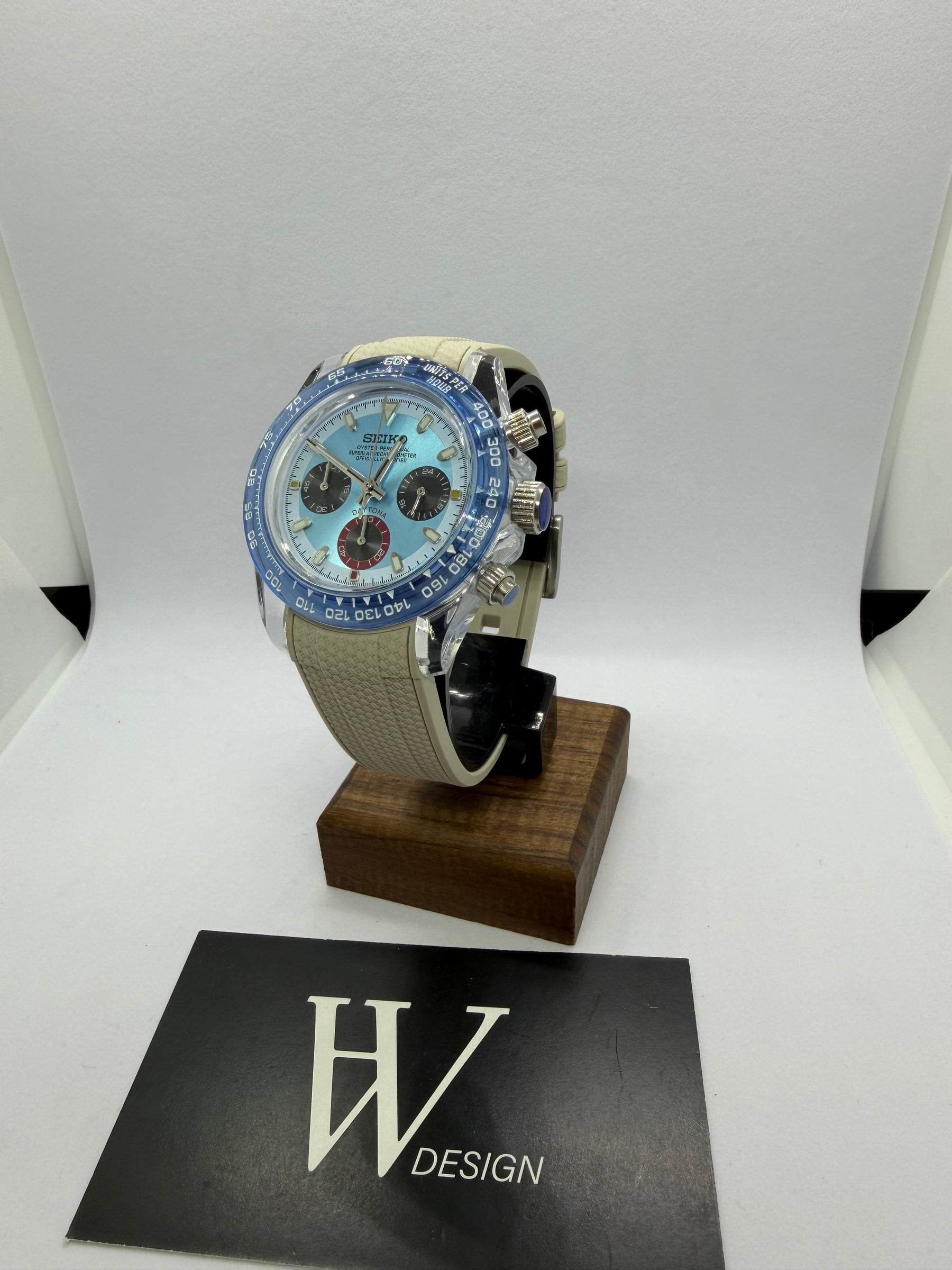 Seiktona Acrylic Fun de HW Design, cronógrafo de 40 mm con cristal acrílico