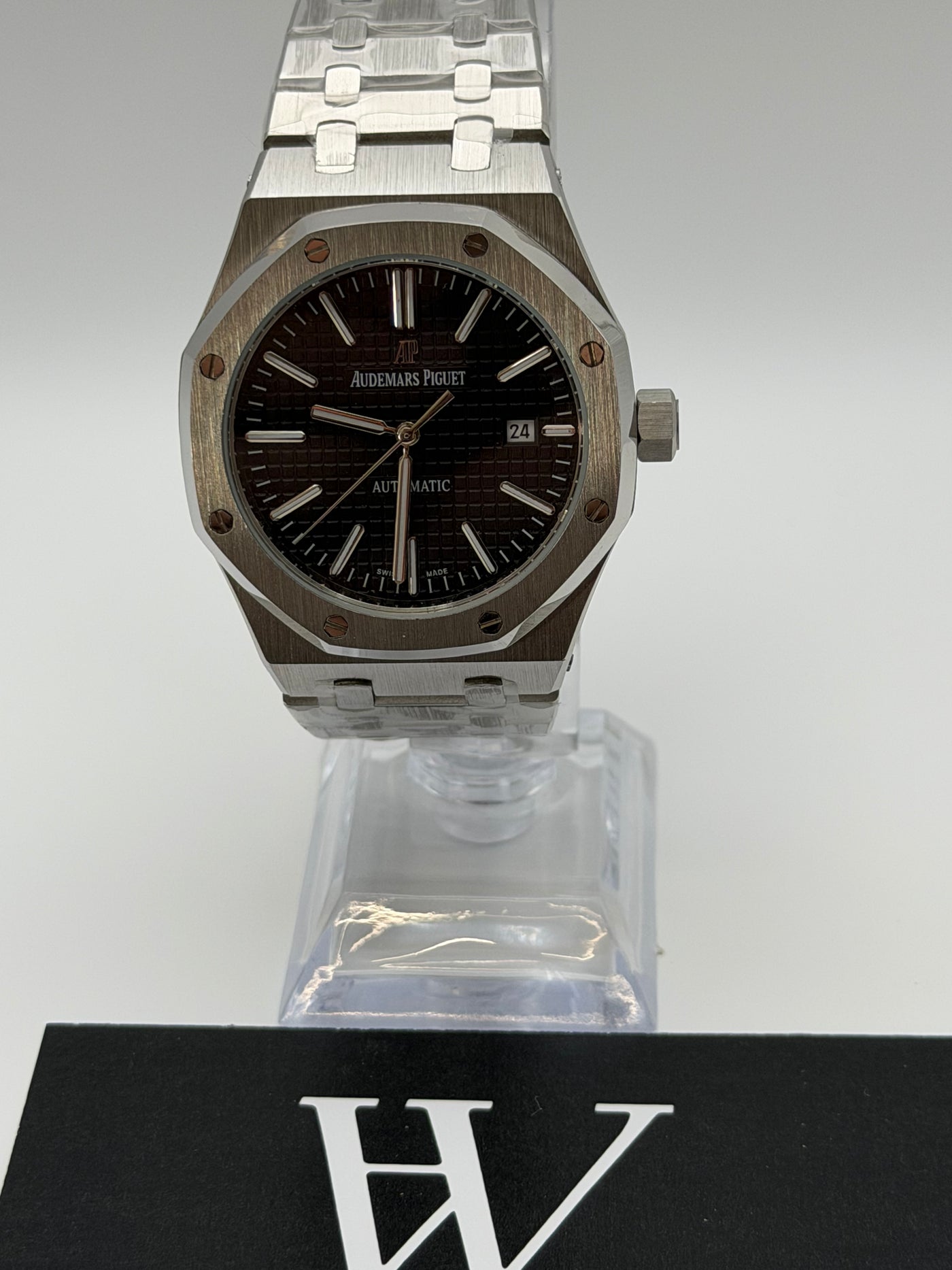 Royal Seikoak Black de HW Design, reloj de caja integrada de 41 mm con esfera negra, acero 316L y cristal de zafiro