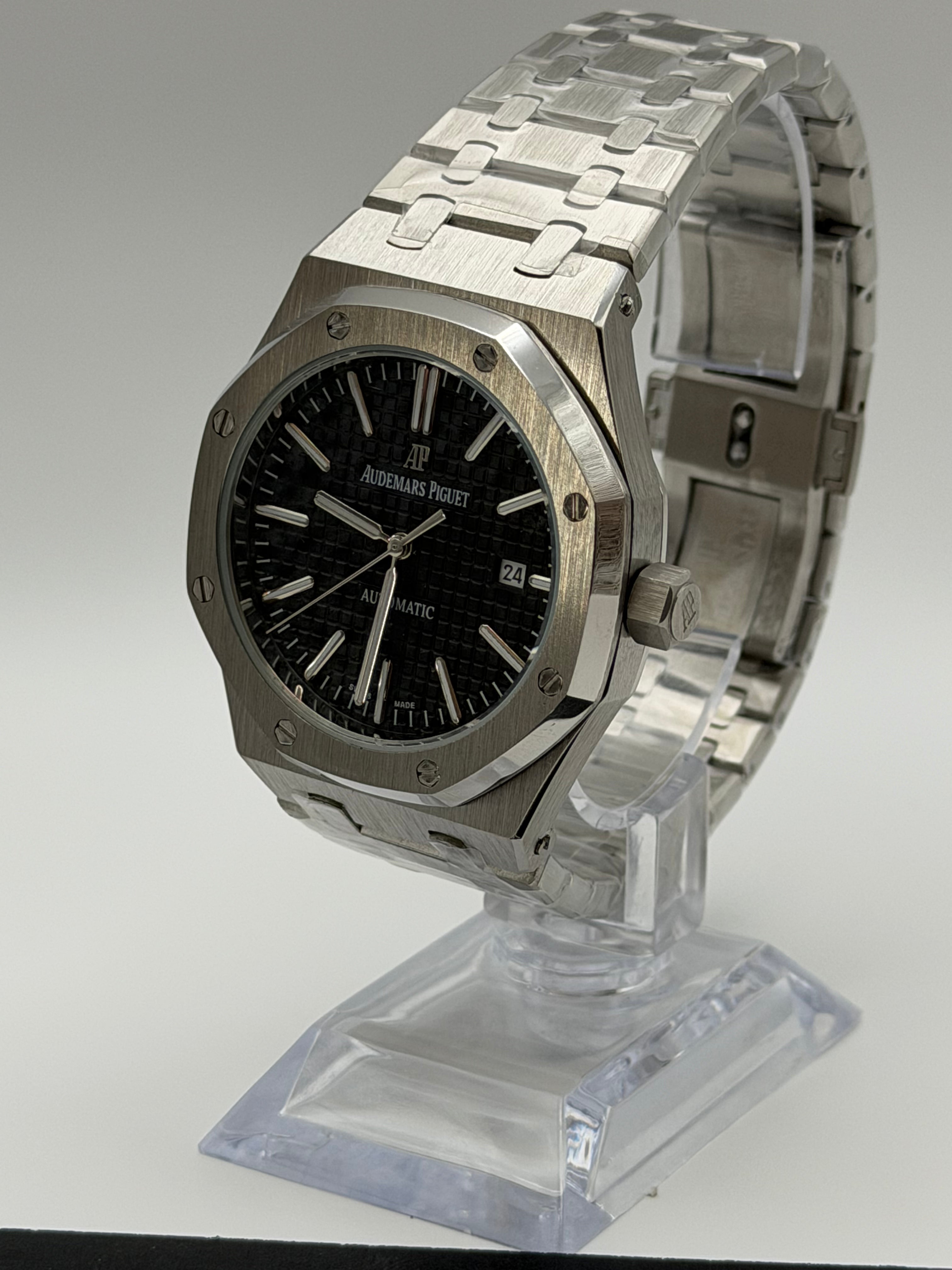 Royal Seikoak Black | HW Design
