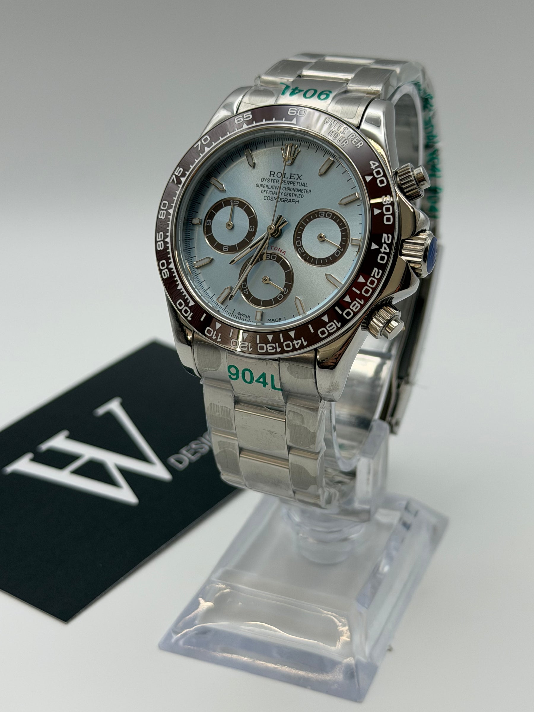 Seiktona Platinum de HW Design, cronógrafo de 40 mm con esfera plateada, caja de acero 316L y cristal de zafiro