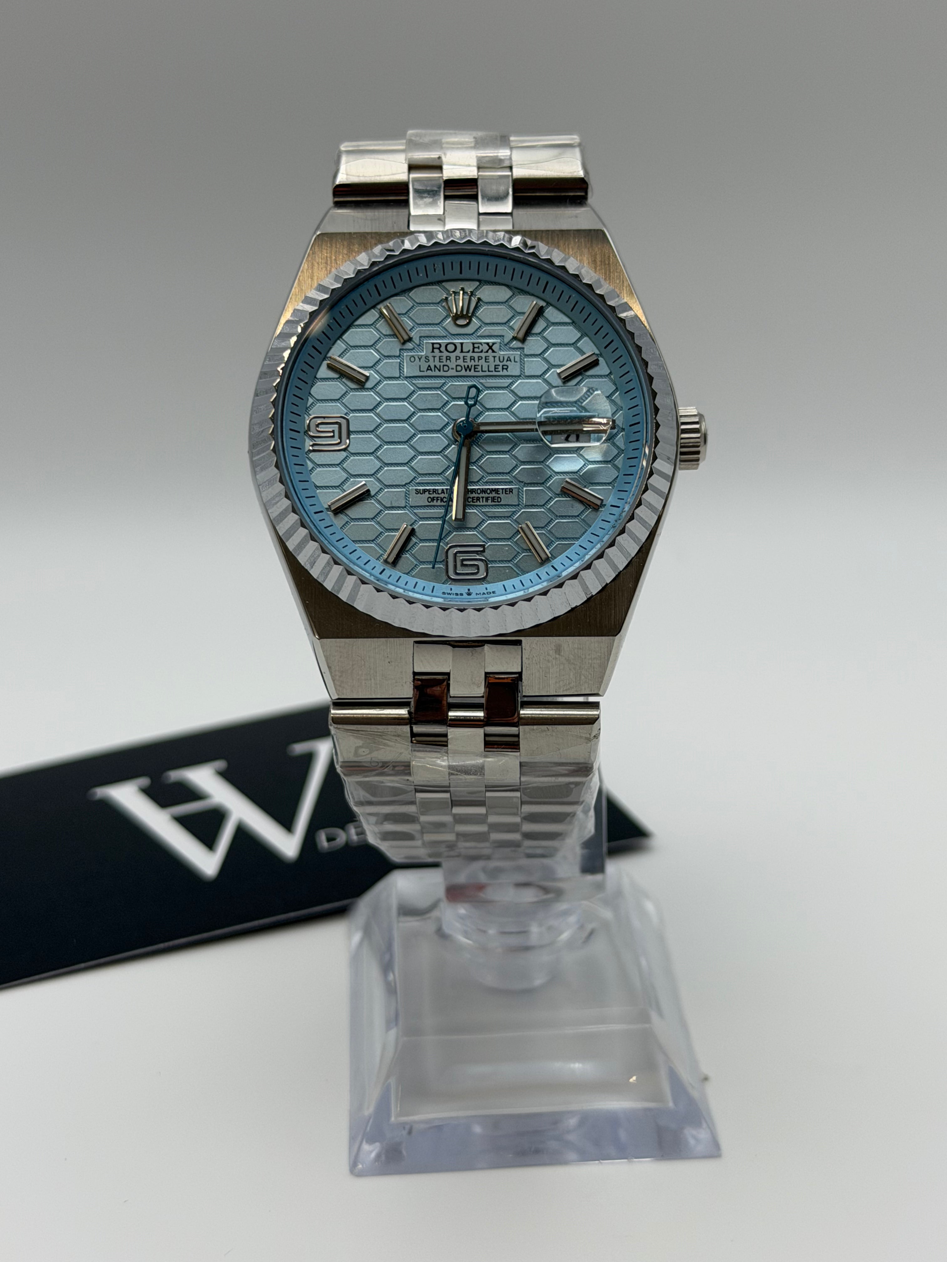 LandDweiko Ice Blue | HW Design